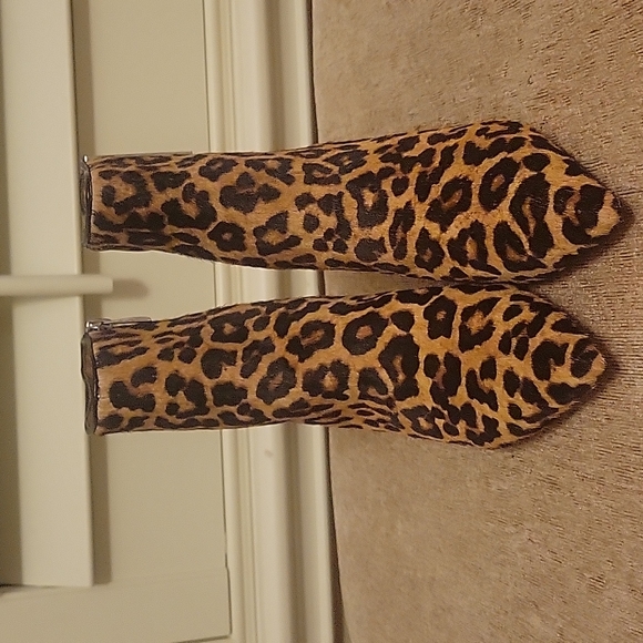 Franco  Sarto Calf Skin wedge booties. 🆕 Size 6 1/2 🔥 - Picture 2 of 7